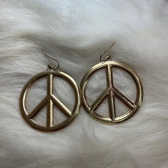 Jewelry - Gold piece sign earrings